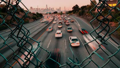 fb体育官网入口-伊朗队中场贝尔特拉在巴黎奥运会上展现出强大的进攻组织能力，伊朗拉什特