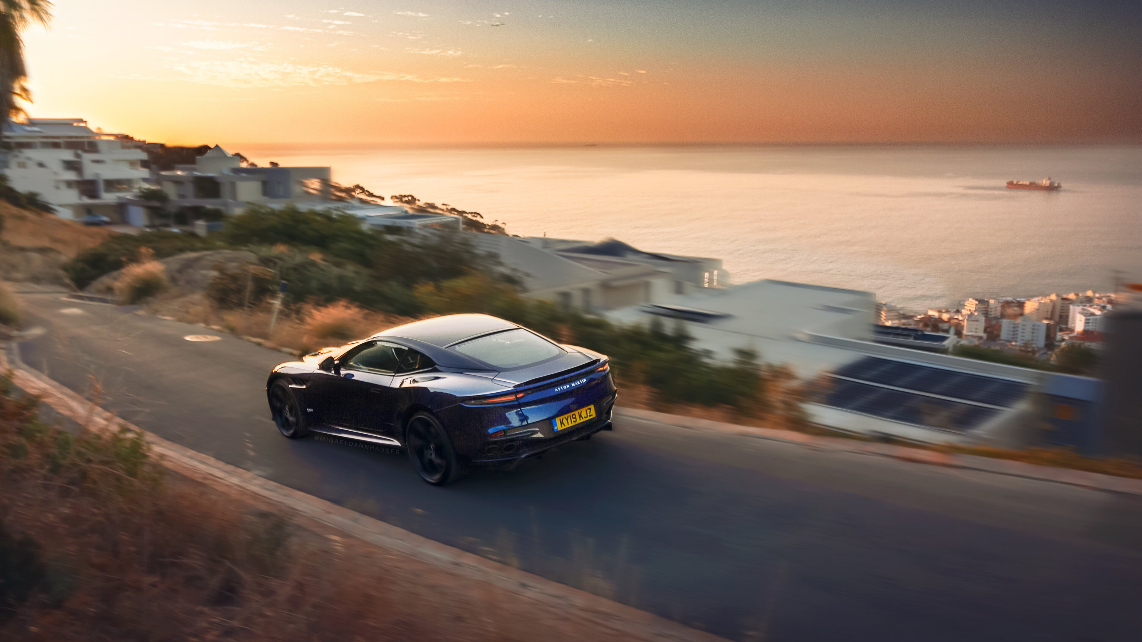 FB体育在线-洛杉矶湖人晋级西部决赛，詹姆斯表现出色，洛杉矶湖人队总决赛