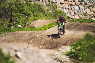 fb体育APP-全国青少年登山赛贵州赛段精彩刺激，青年登山活动