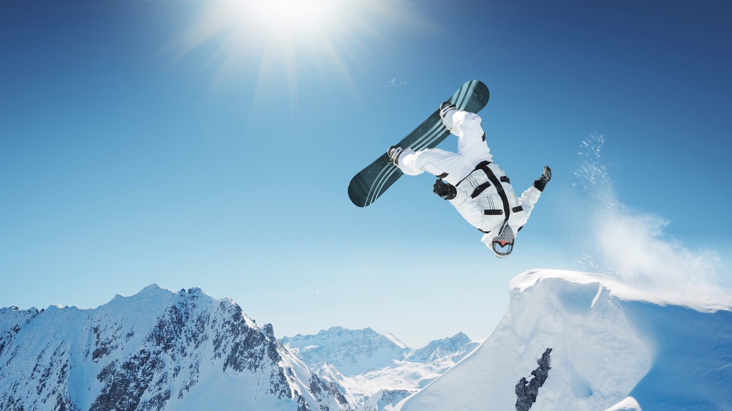 FB体育官方平台-美国马术协会引入智能马鞍系统，实现实时数据监测与分析，提升骑乘体验。